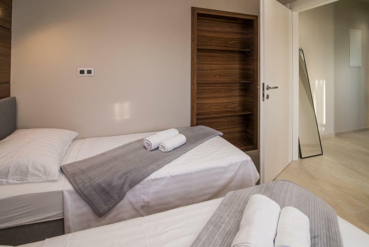 Luxury Apartment Imperia Krk Town Exterior foto