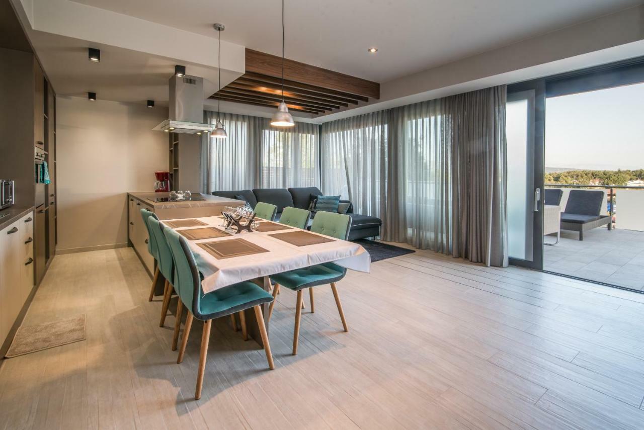 Luxury Apartment Imperia Krk Town Exterior foto
